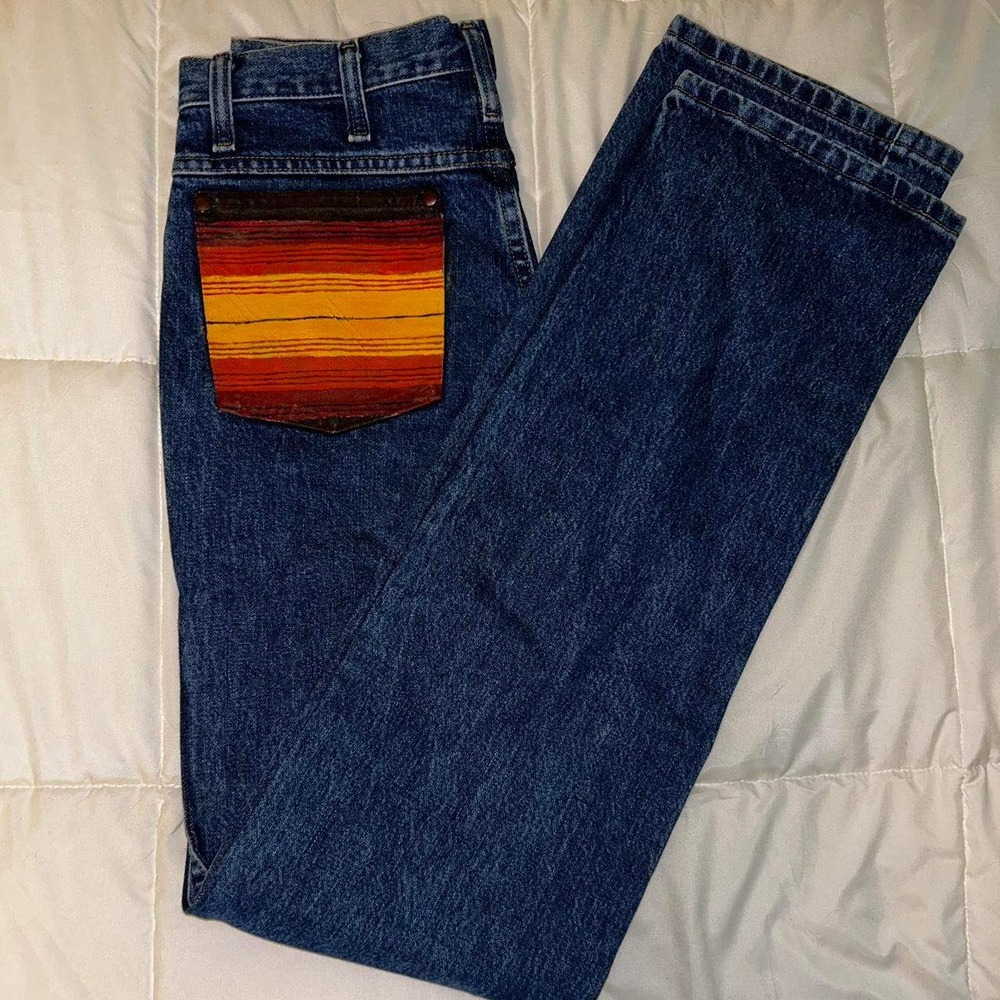 Wrangler High Rise Jeans with Multicolor Pocket - Picture 2 of 4